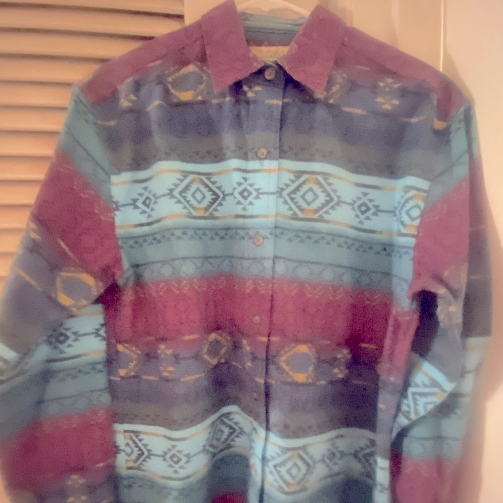 Cabela’s Long Sleeve Button Down Size S